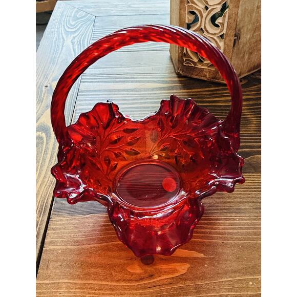 Vtg Fenton Amberina Red Ruffled 1983 Twisted Handle Ruffled Texture Leaf Pattern - Picture 4 of 9